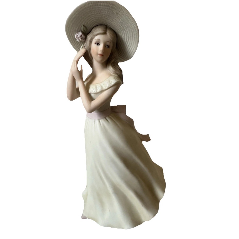 Melanie Lady Figurine Porcelain‎ Masterpiece Homco Home Interior Collectible